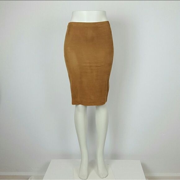 Faux Suade Pencil Skirt Color Brown - Picture 5 of 5